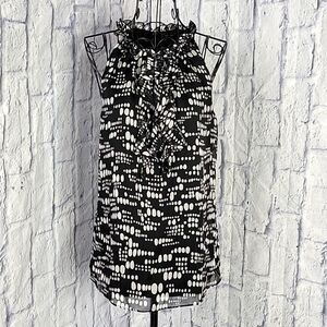 THE LIMITED Black and White Dotted Ruffled‎ Sleeveless Blouse Medium
